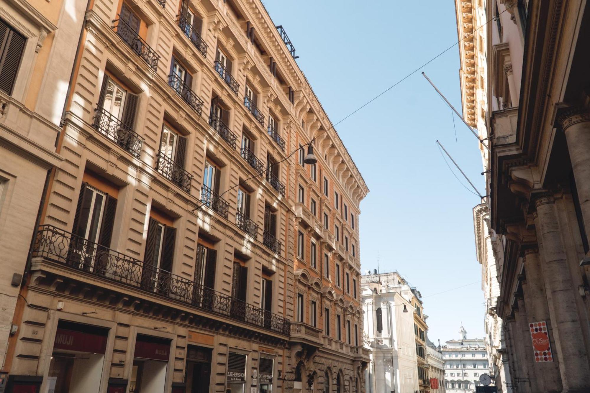 Tritone Luxury Suites Fontana Di Trevi Roma Exterior foto